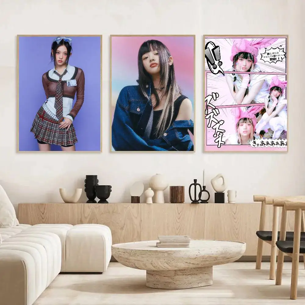 حار Kpop Group N-Newjeans ملصق فني ذاتي اللصق مقاوم للماء ورقة ملصق مقهى بار غرفة جدار ديكور