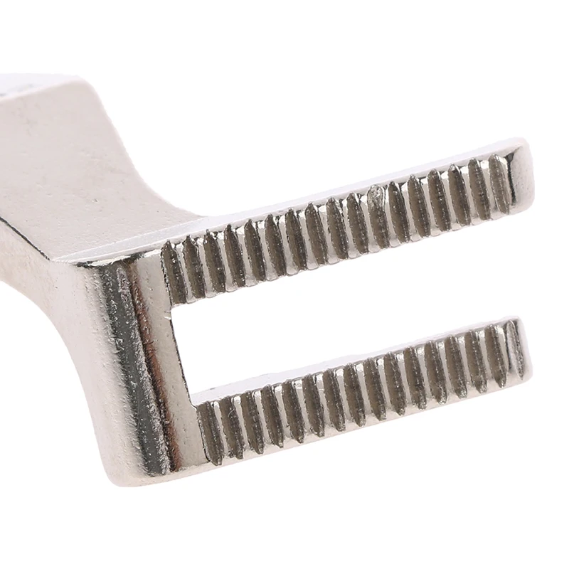 

C 1pc new U192 U193 Standard Walking Foot with Teeth for Industrial Sewing Machine