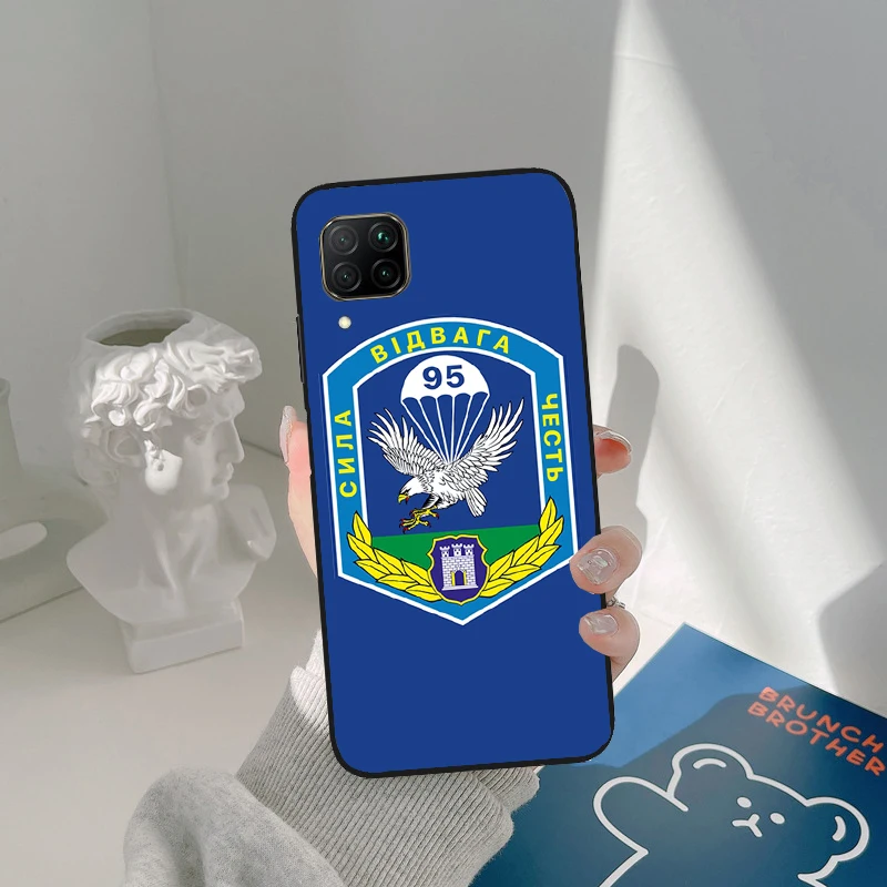 Russia Airborne For Honor Magic 5 Pro 50 70 90 X8 X7a X9a Huawei P Smart Nova 9 5T P60 P40 P20 P30 Lite Case