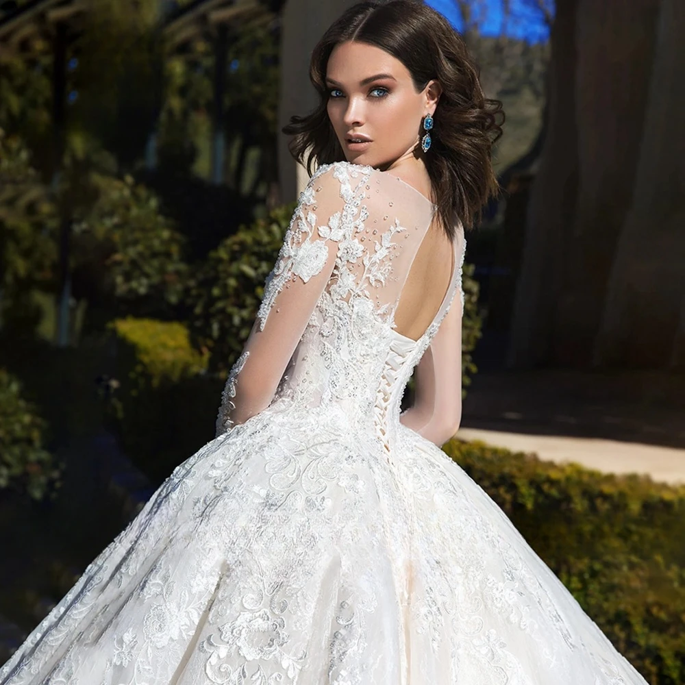 Luxury Ball Gown Wedding Dress White O Neck Long Sleeve Lace Applique Beaded Bridal Gown Customized Princess Bride Dresses