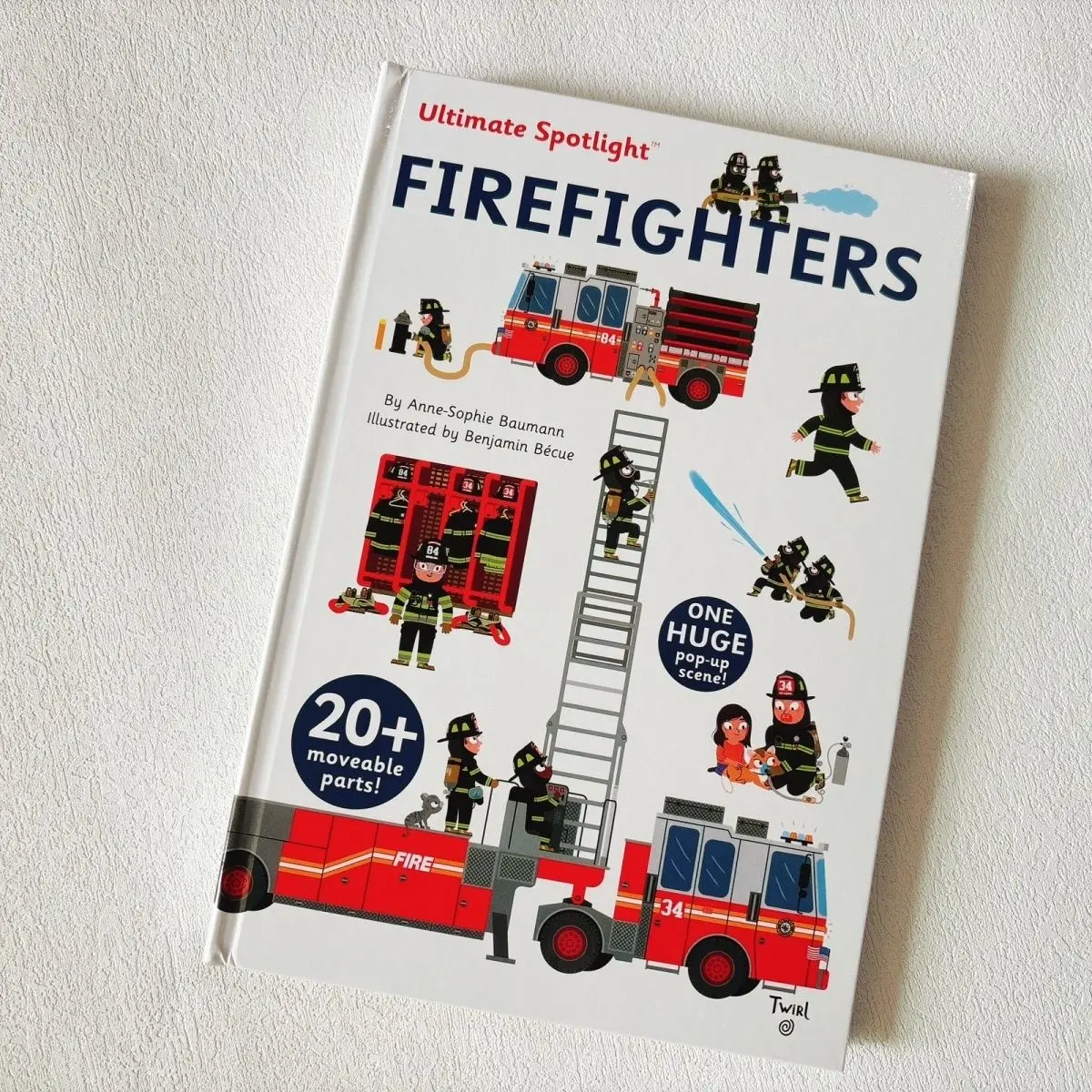 

Ultimate Spotlight Firefighters Английские детские комиксы с картинками для раннего обучения родителей.