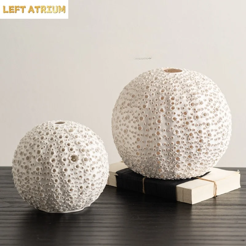 Circular Coral Vase Ceramic Hollowed Out Dried Flower Vessels Flower Arrangement Container Art Coral Ornaments Room Decoration