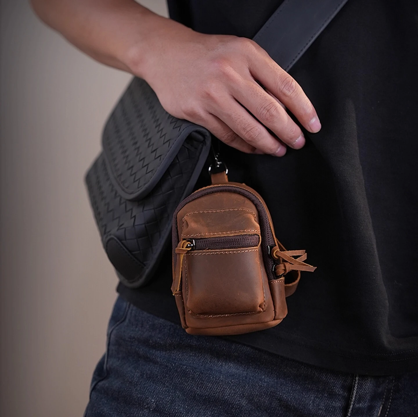 

Vintage Crazy Horse Leather Car Key Bag Mini Small Bag Earphone Genuine Leather Coin Pendant New Style