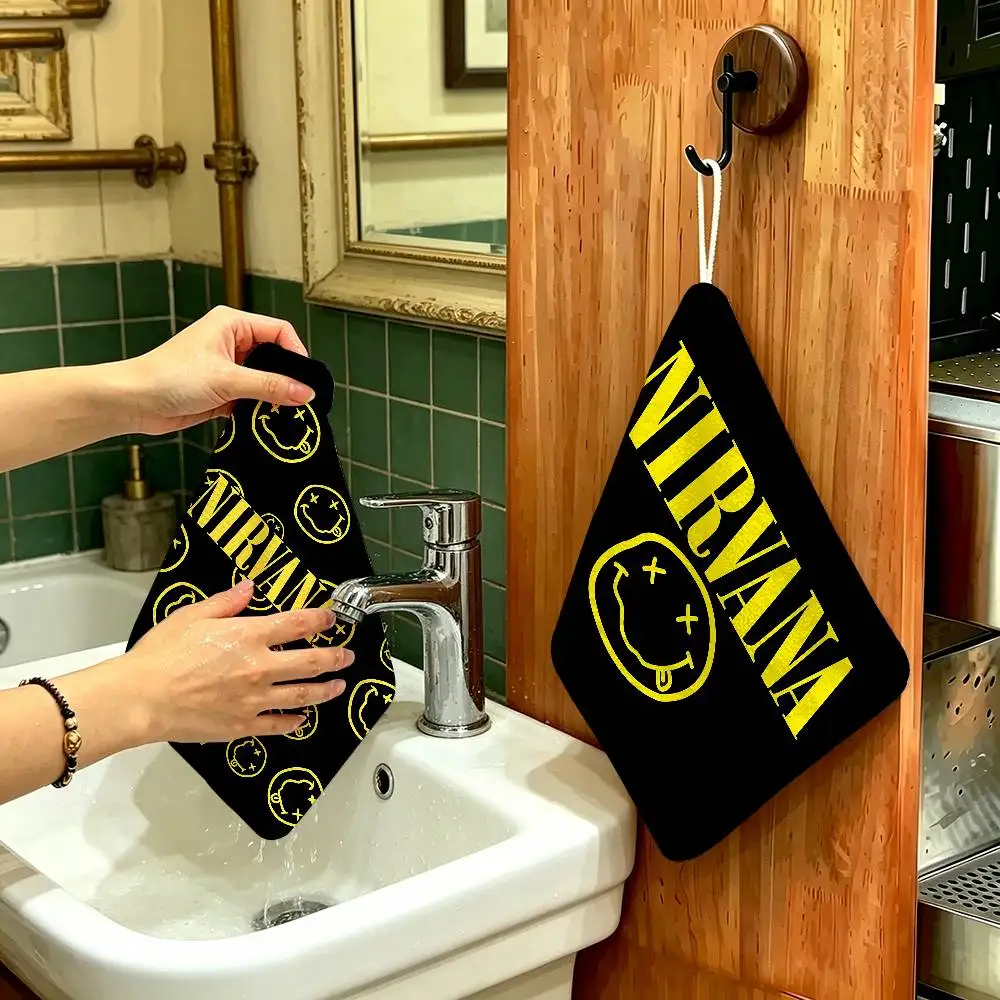 N-Nirvanas Band Household Hanging Towel, Polyester Cotton Hand Wiping Towel, Sturdy For Bathroom Bedroom