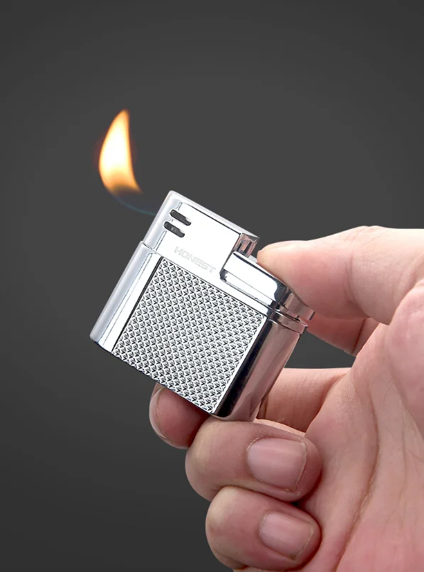 

Lighter Windproof Inflatable Metal Ignition Pocket Lighter Smoking Cigarette Kitchen Ignition Smoker Gift Lighters（NO GAS)