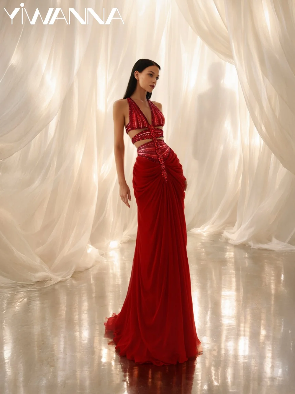 

Pleated Chiffon Crystal Evening Dress Long Modern Halter Mermaid Wedding Party Gown Customized Elegant Open Back Prom Dresses
