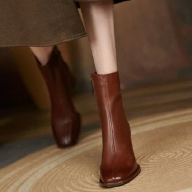 Autumn and Winter 2022 New Versatile Nude Boots Women\'s Thick Heel Side Zipper High Heel Simple Casual Square Short Boots Women
