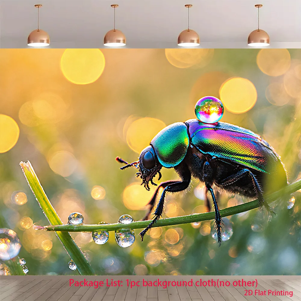 2D-Bild: Ein Insekt sitzt auf einem Grasstiel, mit Tautropfen auf dem Kopf und einem Banner als Hintergrund. Geeignet für Partys.