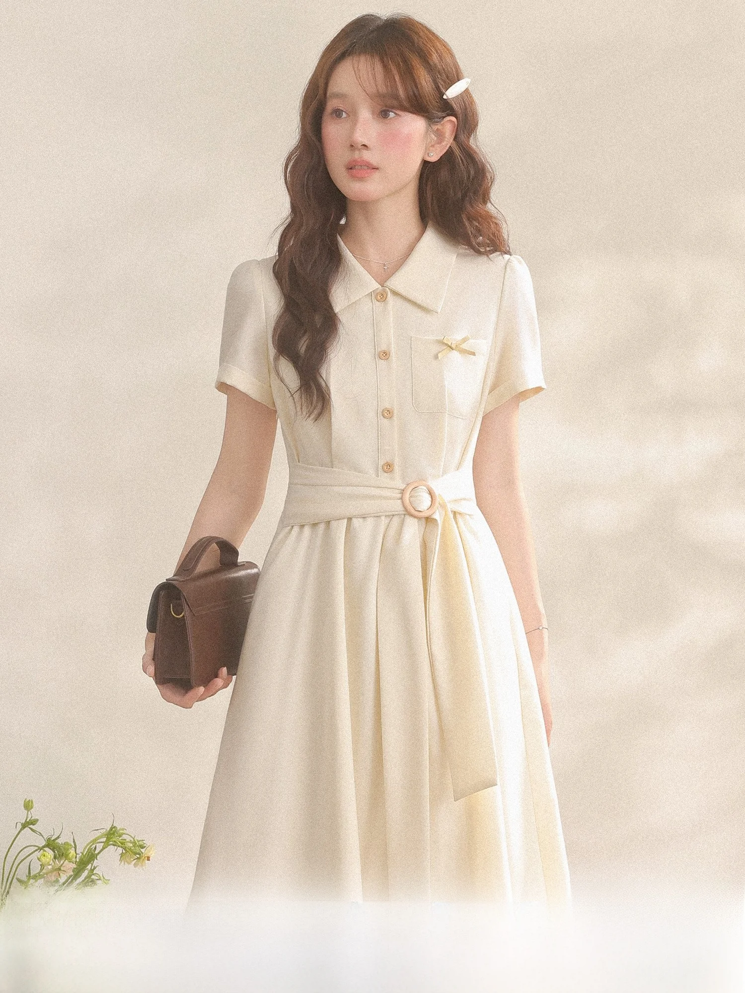 

Платье-рубашка с воротником-стойкой и тремя рукавами-фонариками, приталенное, для собеседований, из полиэстеровой смеси, с А-образной юбкой и одной застежкой, 3 дюйма, цвет лотос.