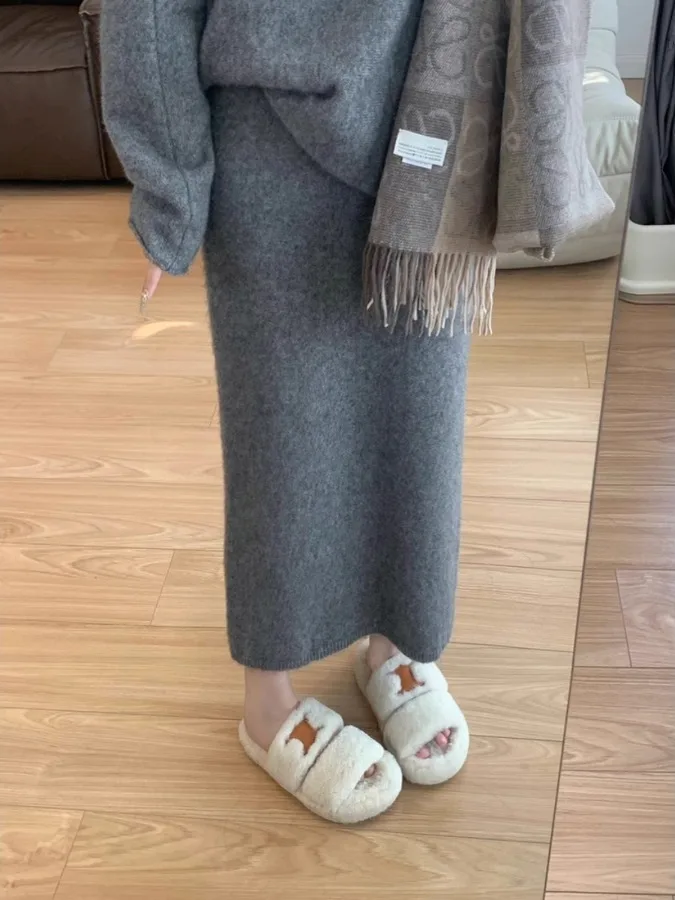 

Ele Camere Knitted Midi Skirt Straight Silhouette Autumn Winter Sweater Long Skirt Guangzhou Thirteenth Fac East Gate