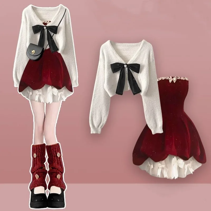 

Winter French Light Mature Style Sweater Paired with Christmas Atmosphere Red Velvet Strapless Dress Two-piece Set