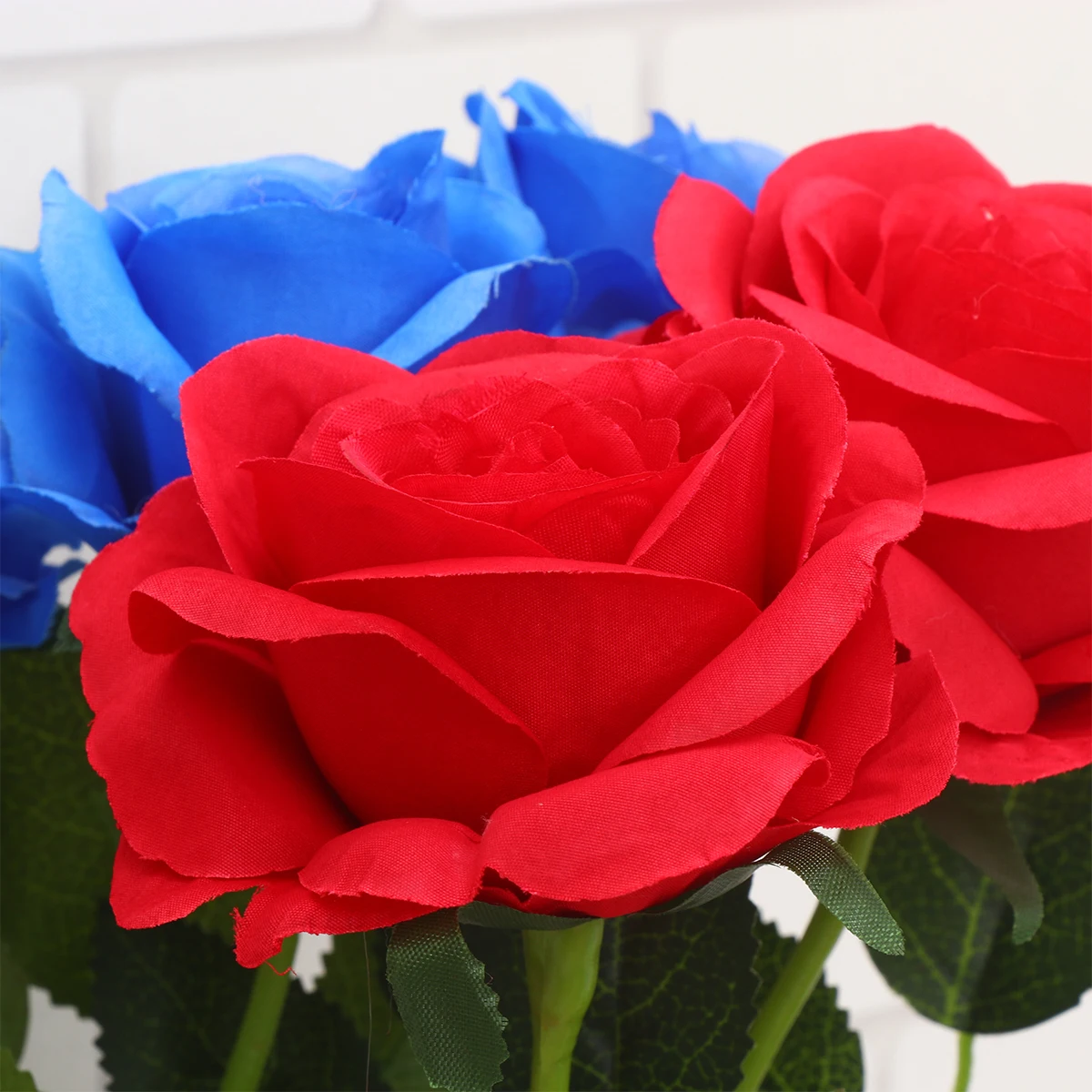 

6 Pcs Decoration Artificial Bouquet Rose Simulation Silky Flower Household Fake Flowers Red