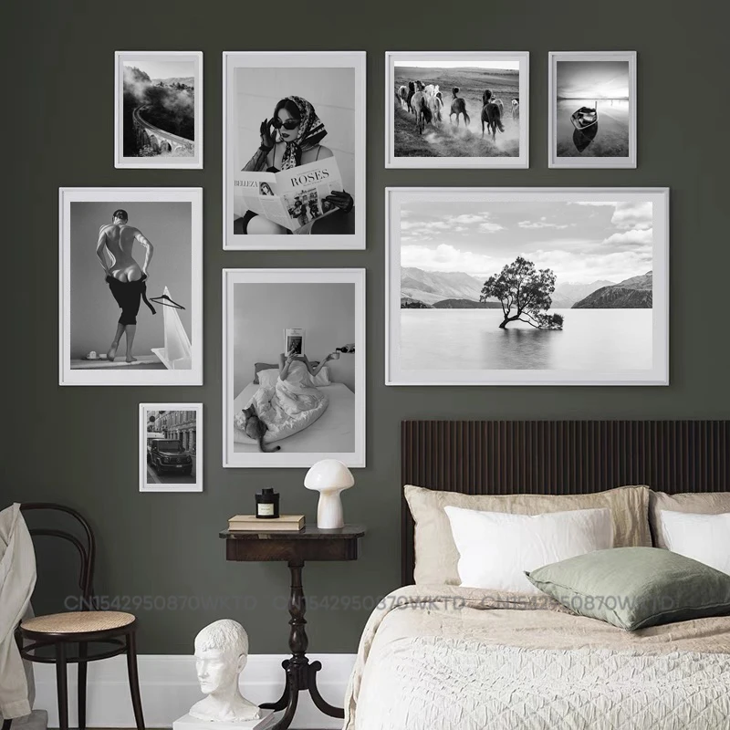 Póster de mujer desnuda Sexy, pintura en lienzo de caballo de paisaje de lago de barco blanco y negro, imágenes artísticas de pared, decoración estética para el hogar y el dormitorio