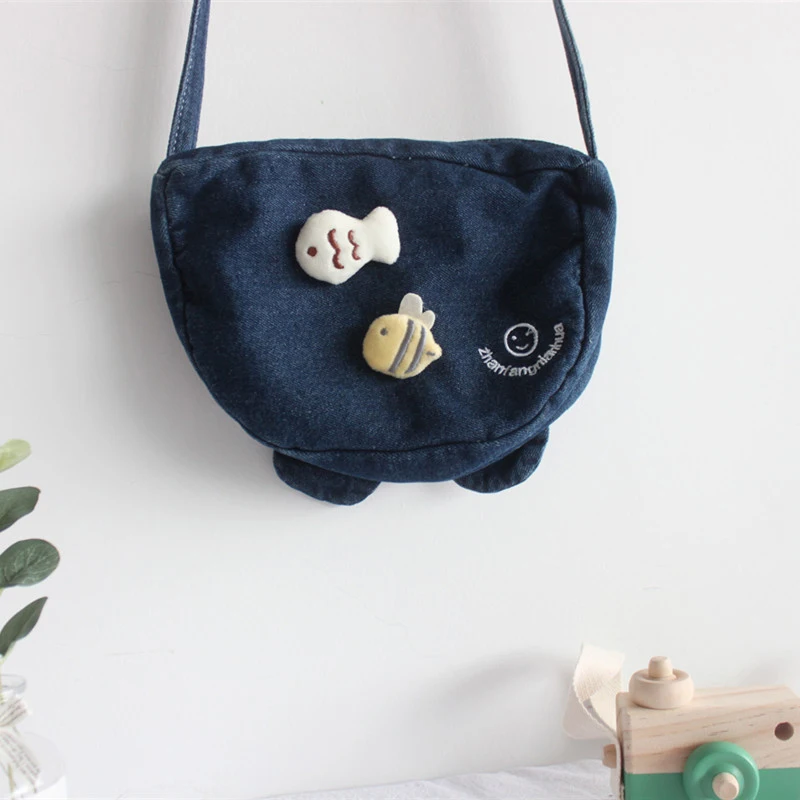 Cute Cartoon Brooch Small Cat Fish And Bee Brooch Backpack Sweater Corsage Badge Pins Backpacks Pendant Decoration Accessories