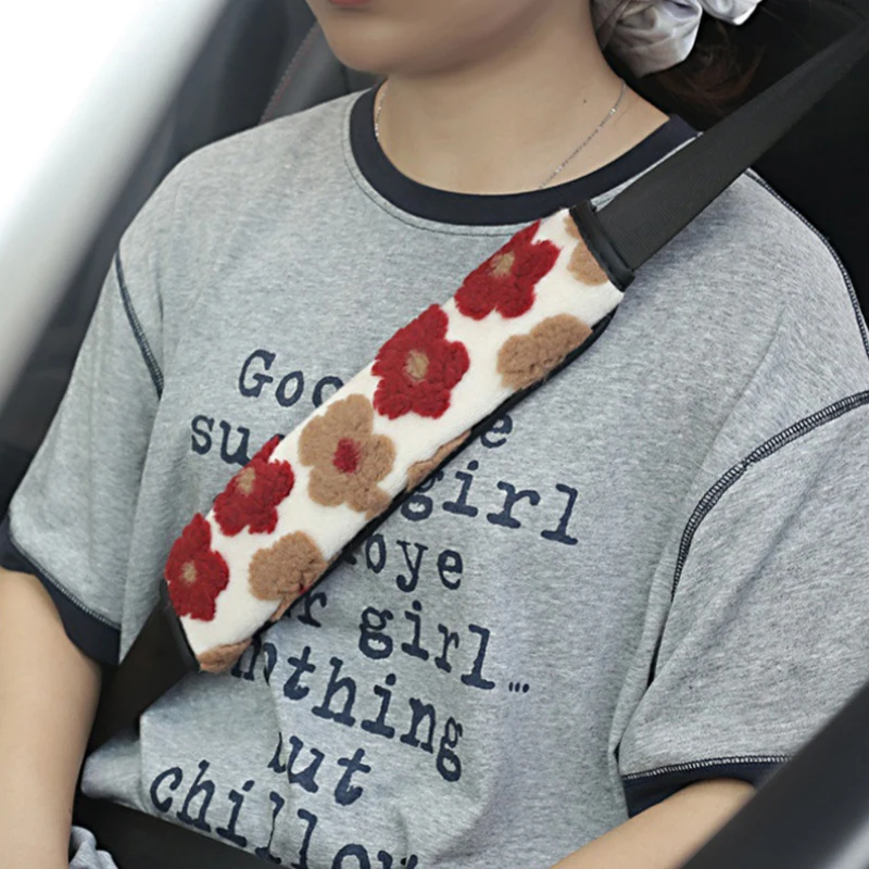 

1Pc Plush Car Seatbelt Protector Comfortable Flower Shoulder Strap Pad 1Pc Breathable Aesthetic Auto Safety Belt Decoration