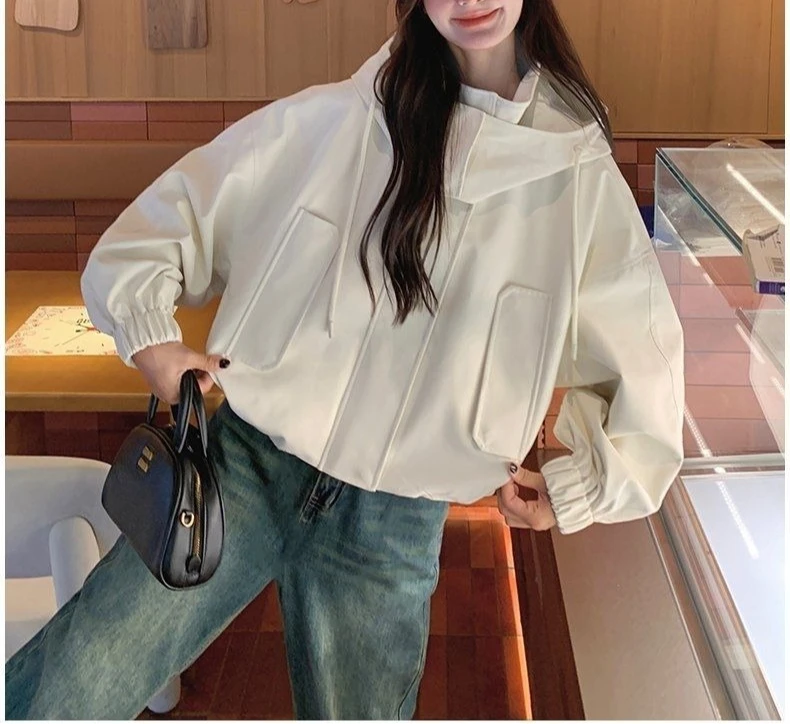 เสื้อแจ็คเก็ตมีฮู้ดสำหรับผู้หญิง เสื้อแจ็คเก็ตสั้นสำหรับฤดูใบไม้ร่วง 2025 เสื้อแจ็คเก็ตลำลองแบบใหม่