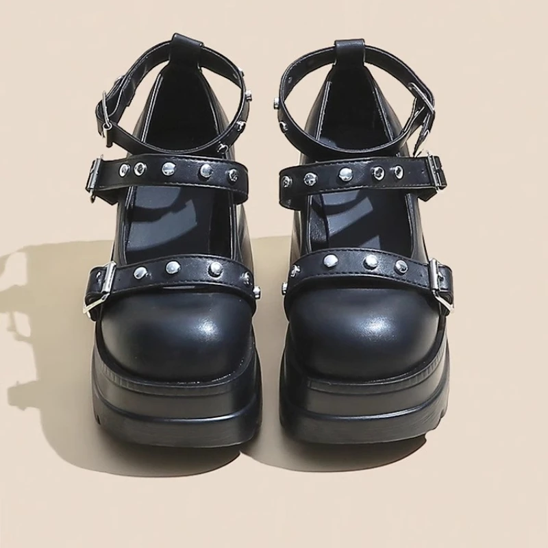 Mary Jane Women's 2025 New Spice Girl Round Head Versatile Single Sweet and Cool Heightening Platform Muffin Shoes Large Size