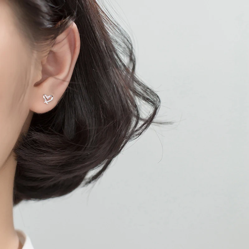 Modian klasyczna linia Tiny Design serca proste kolczyki dla kobiet urok 925 srebro szpilki ucha koreański Fine Jewelry — zdjęcie 6