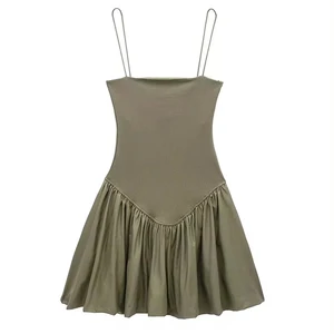 Traf-Mini-Frauenkleid mit Puffrippen, gerader Kragen, dünnen Trägern, Frauenkleidern, sexy Mode 6 Hauptverkäufe rotes Canelado -Kleid - №4