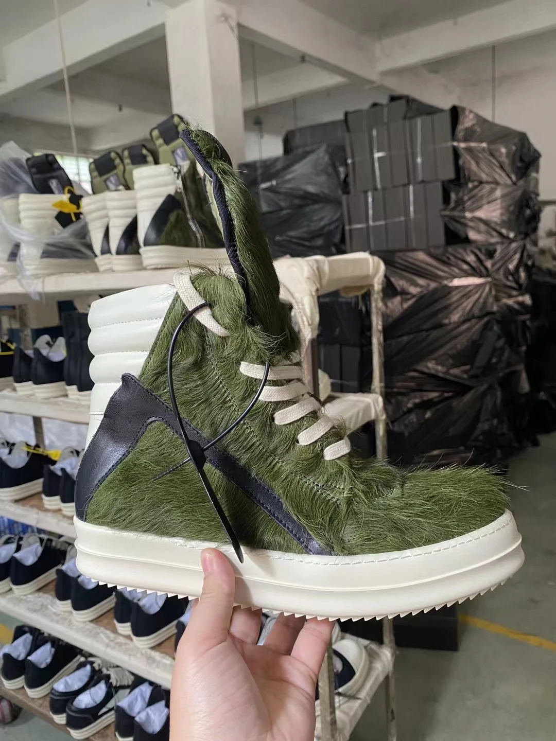 Ricks New Men's Luxury Casual Shoes Owen Women Casual Sneakers Green Long Horsehair Inverted Triangle Lace-Up Zipper Ankle Boots