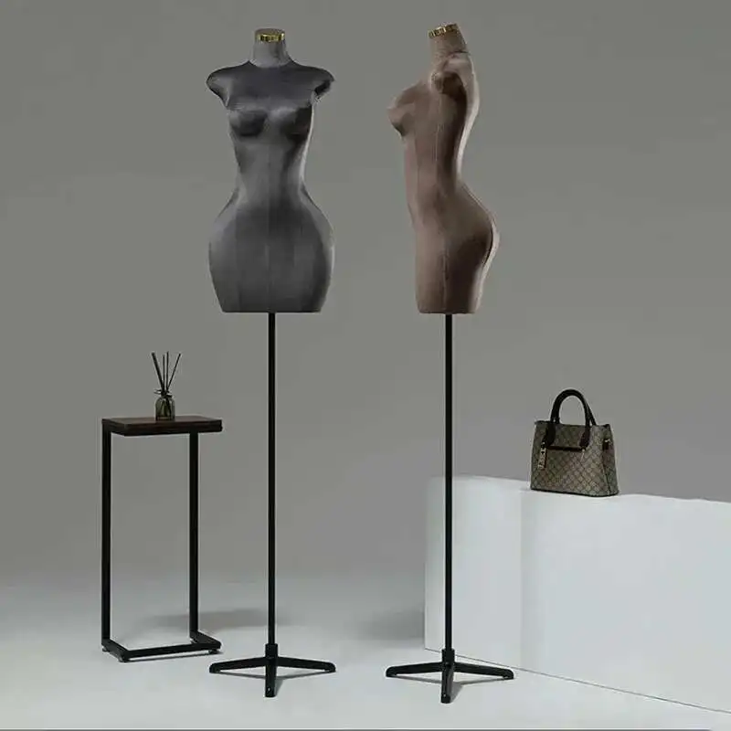 

European Fat Butt Large Size Mannequins Female Half-length Model Props Clothing Store Women's Clothing Mannequin Display Stand