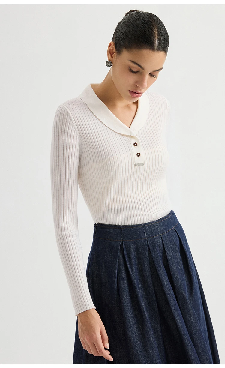 BL3611568 Damen-Pullover mit Polokragen, 100% Wolle, breiter Rippstrick, lange Ärmel, halbe Knopfleiste, Kettenabzeichen, schmale Passform, für den frühen Herbst. – Detail 5