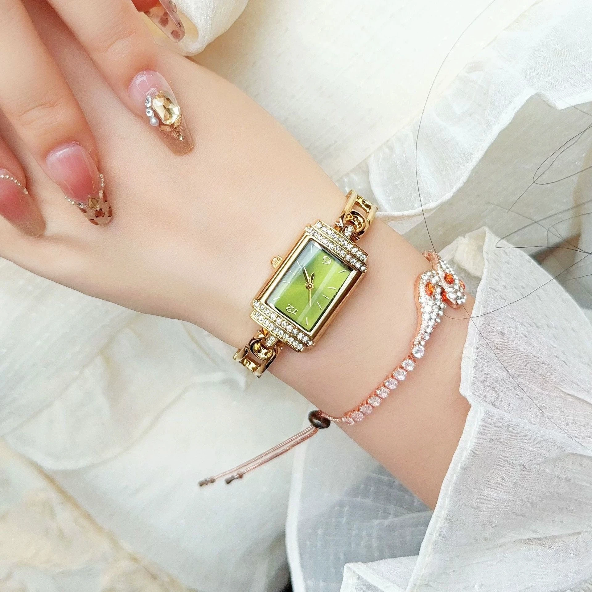New Fashion Watches For Woman Cylinder Casual Quartz Watch Women Students Stainless Steel Bracelet Watches Gifts Hot Wrist Clock