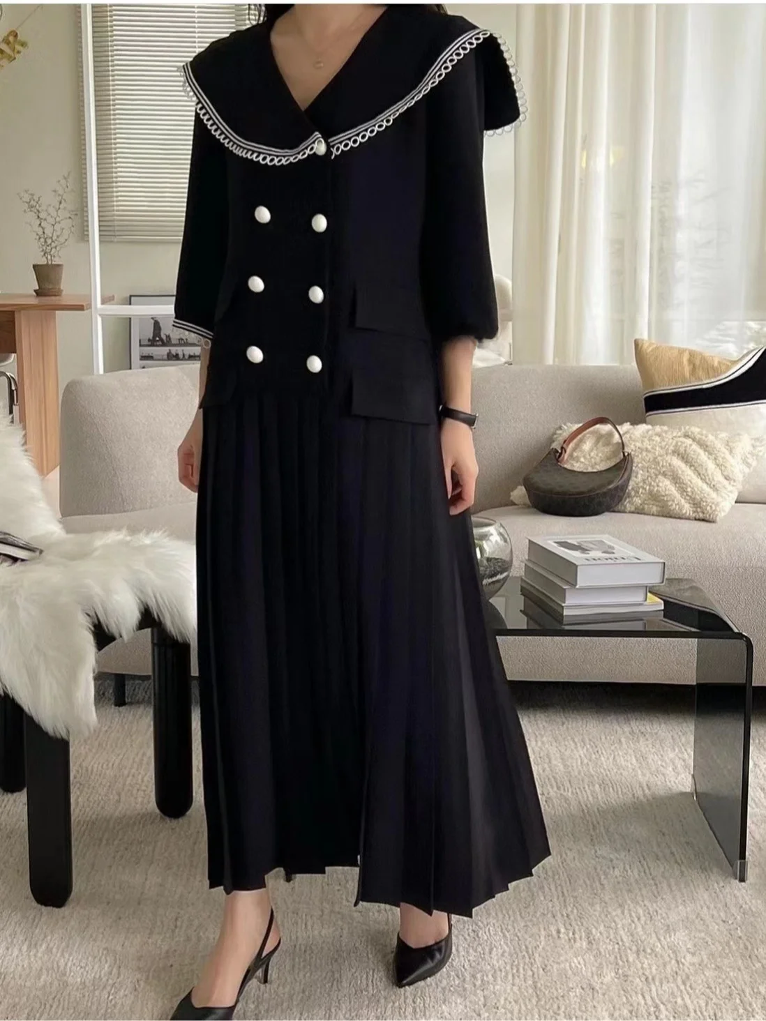 South korea Dongdaemun Chic  Light Luxury Double-Breasted Lotus Leaf Collar Retro Elegant Temperament Pleated Long Dress