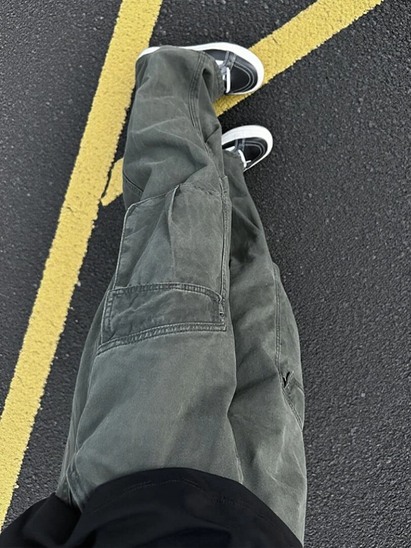 

Military Green Multi-Pocket Paratrooper Work Pants Men's Autumn Pleated Splicing Logging Pants CleanFit Straight Leg Jeans
