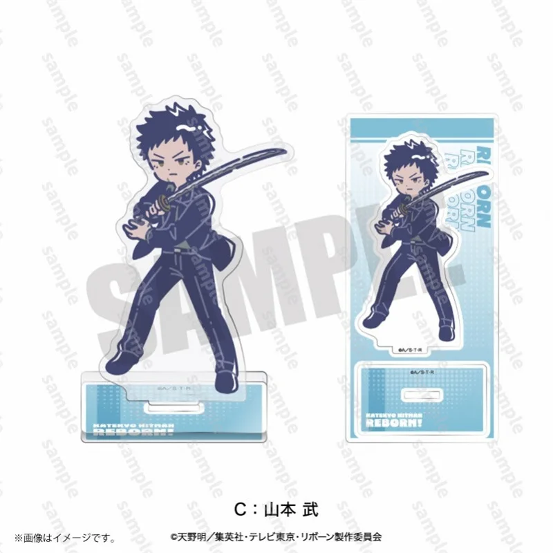 Hitman Reborn Q نسخة Beady Eyes حامل أكريليك ملحقات أنيمي عالية الجودة عرض سطح المكتب الحلي مروحة هدية لعبة فتاة صبي