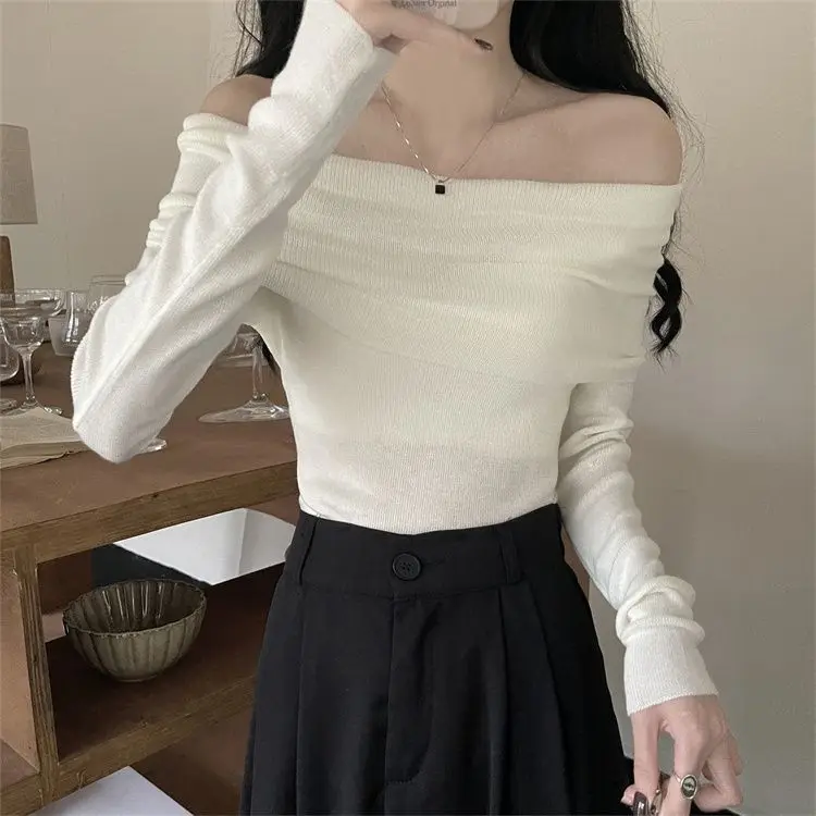 Autumn Winter Strapless Long Sleeve Bottom Shirt T-Shirt Women Gentle Wind Tight Inner One-Shoulder Knitted Sweater Sexy