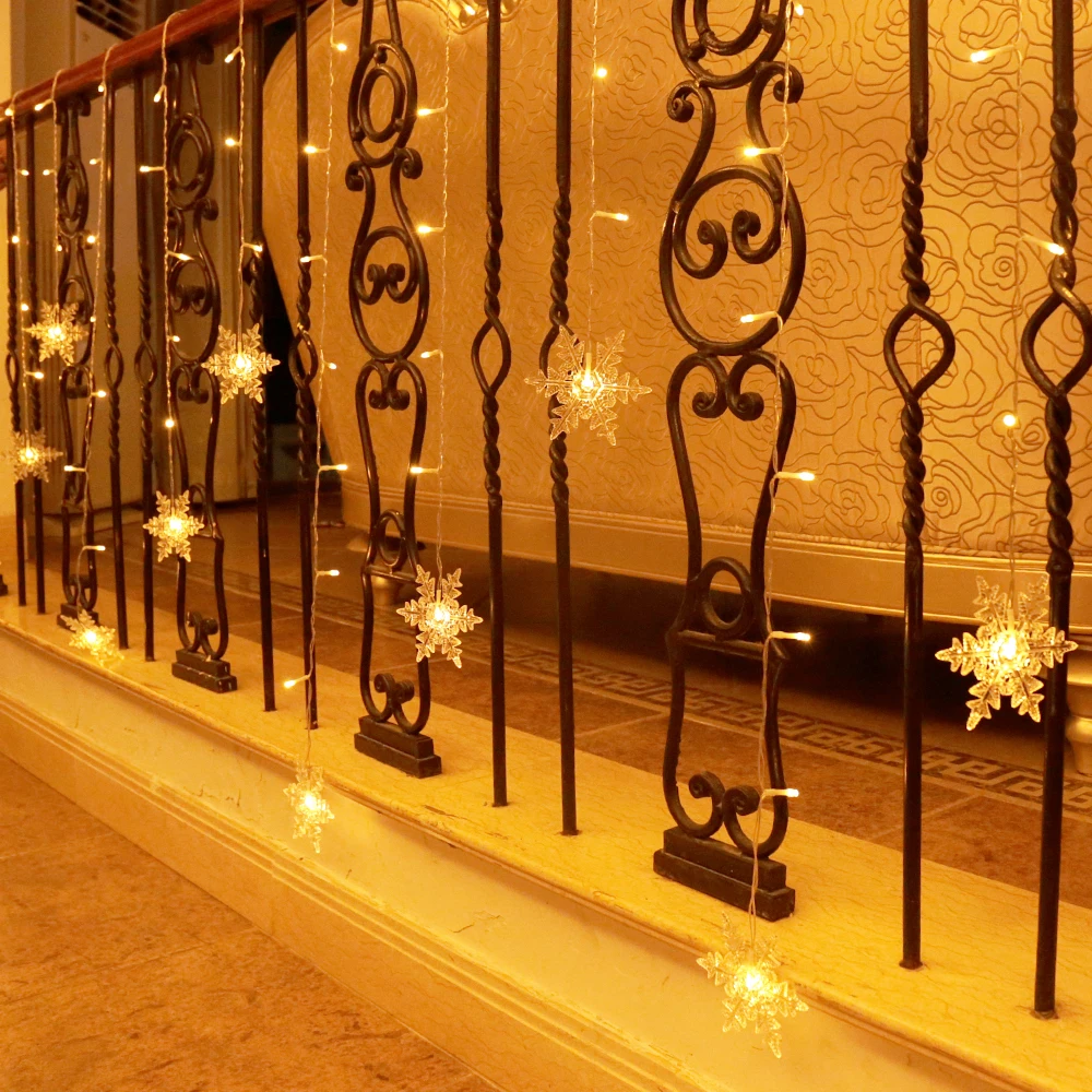 8 Modes LED Snowflake Lights Window Curtain Garland Christmas Decoration Waterproof Outdoor Fairy String Light 31V EU/US/UK Plug