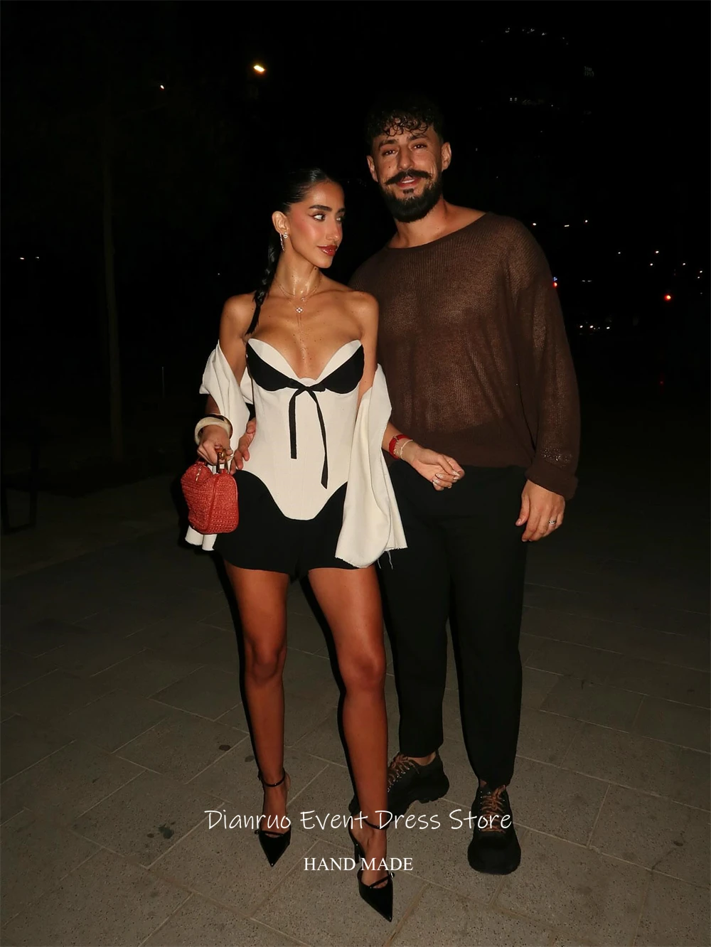 เดียนรัว ชุดเดรสสั้นเซ็กซี่สำหรับงานพรอม ชุดเดรสแขนกุดคอวีหวานๆ ชุดเดรสวันเกิดแบบสองชิ้น ชุดเดรสคุณภาพสูงสำหรับงานเลี้ยงคืนสู่เหย้า สามารถสั่งตัดได้