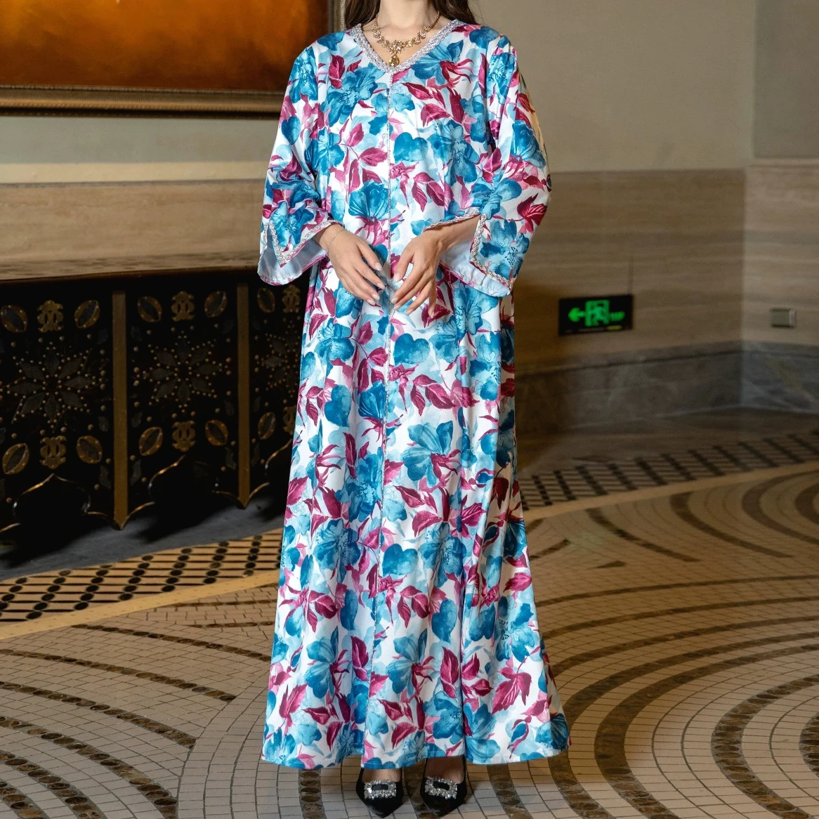 

Fashion printed dress Saudi Dubai Muslim spring Middle East robe twist diamond hot diamond-GZXX615