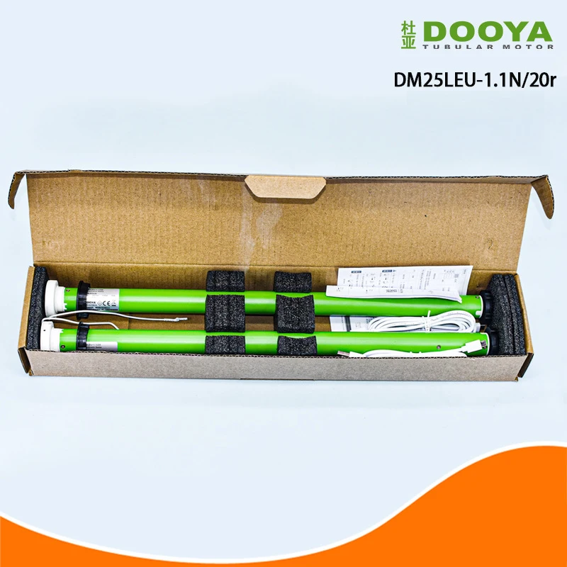 

Dooya DM25LEU-1.1/20 DC Встроенная литиевая батарея Трубчатый двигатель Электрический рольставней Римская занавеска Радиоуправление