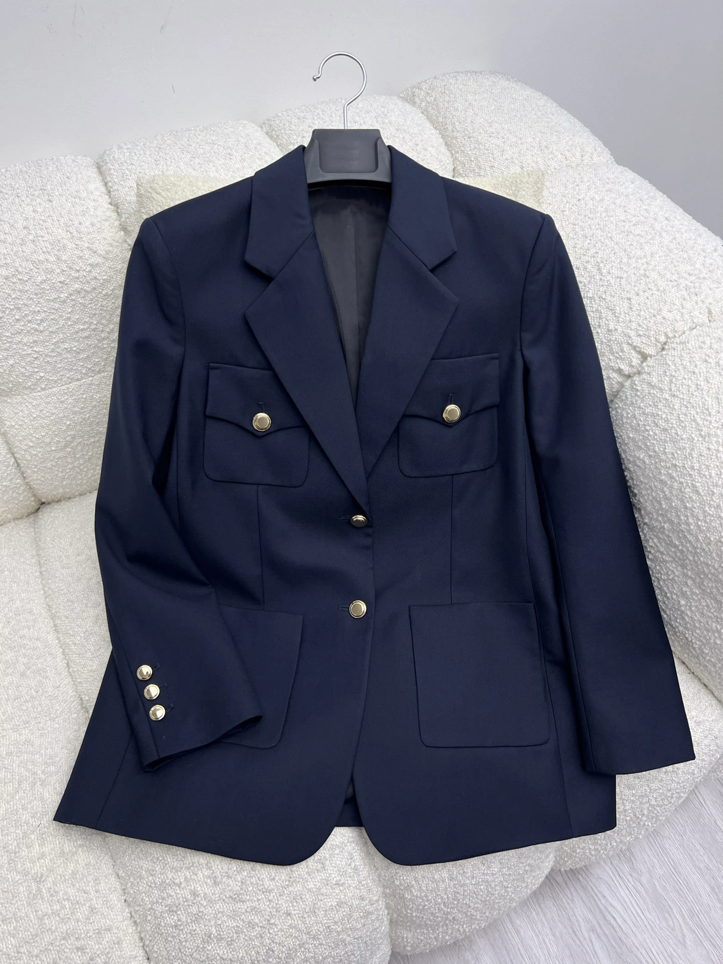 

Женский пиджак с отложным воротником, модный приталенный пиджак с карманами и украшением, лето 2023