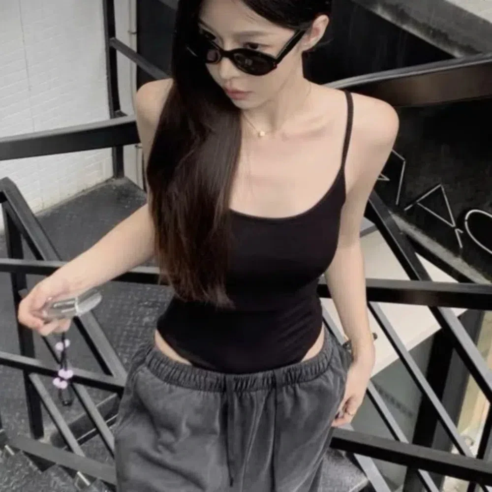 

Korean Ins Fashion Spicy Girl Sexy Bodysuit Solid Color Slim Fit Women Crop Tops Streetwear Sleeveless Y2K Camisole Travel