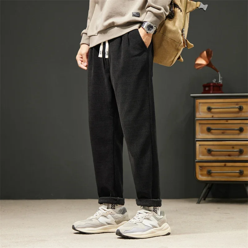 Spring and Autumn Boao Velvet Brand Sports Joggers Loose Straight Leg Casual Ninth Pants Jumpsuit Men Harajuku Cargo Sweatpants