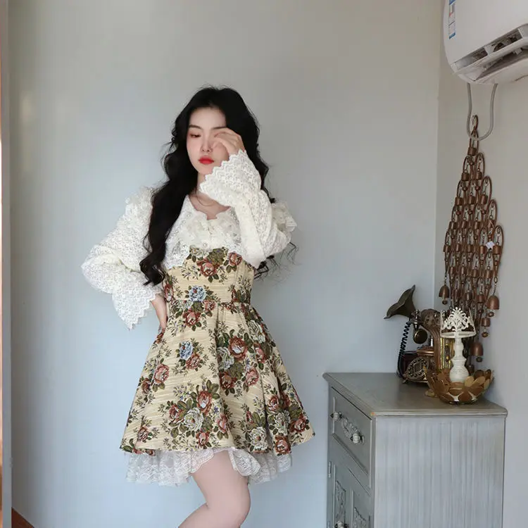 

Suspender Dress White Shirt Two-Piece Set Autumn New Niche Gentle Retro French Jacquard Design Slimming Suit