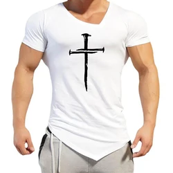 Spersonalizowana nadruk krzyżowy męska moda ukośna dekolt w serek Slim Fit z krótkim rękawem T-shirt męskie nieregularne brzegi T-shirty Fitness na co dzień