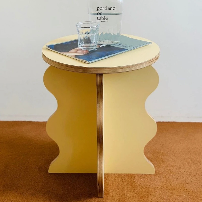 Cartoon petal edge table, Nordic small tea table, solid wood colored small table