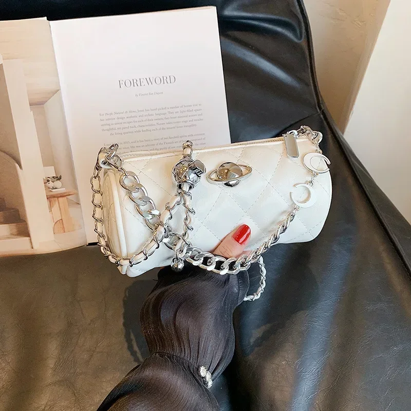 Sac cylindrique à chaîne en losange – 2025 neuf, niche haut de gamme, polyvalent de style étranger, épaule/messager