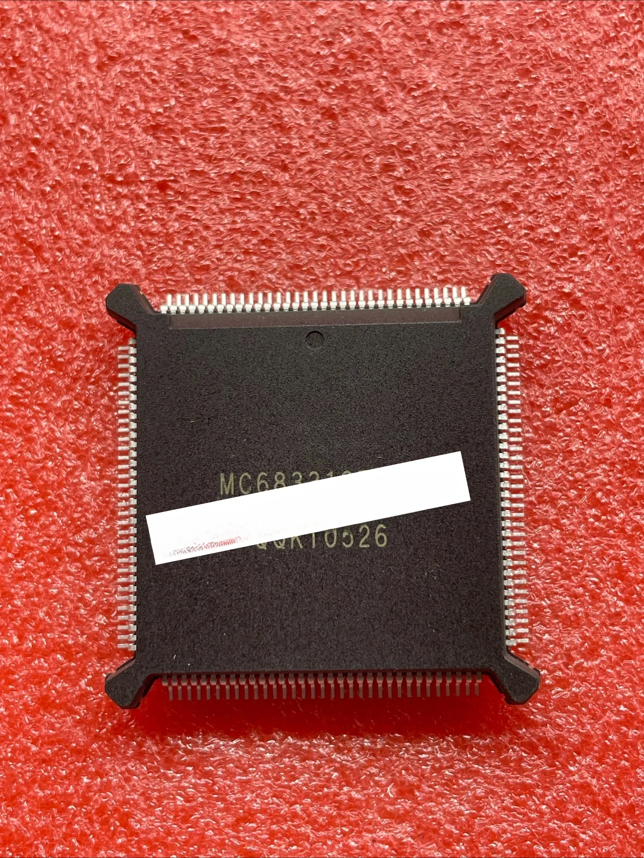 

Brand new original genuine products MC68331CFC16 MC68331CEH20 MC68331CFC25 MC68331C
