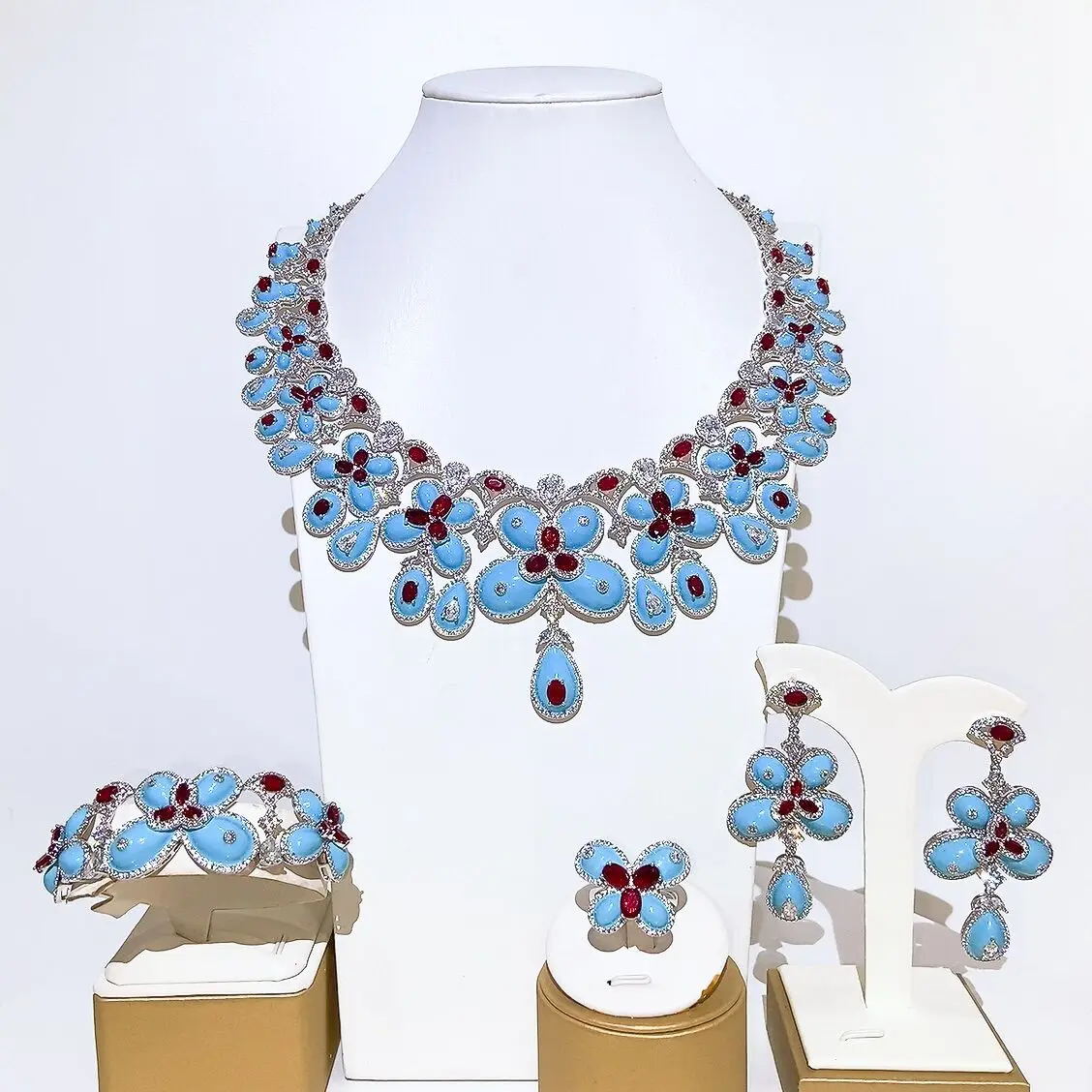 The Latest Fancy Butterfly Shape American Zirconia Jewelry Set Textured Charming Necklace Bracelet Earrings Ring Set For Wedding