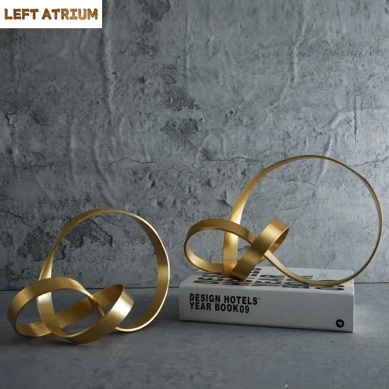

Gold Plated Twisted Metal Statue Living Room Decoration Minimalist Abstract Crafts Ornaments Room Aesthetics Furnishings