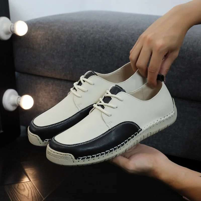 

New Autumn Casual Ladies' Hand-sewn Leather Shoes, Large-sized Men's Lightweight One-piece Driving Shoes