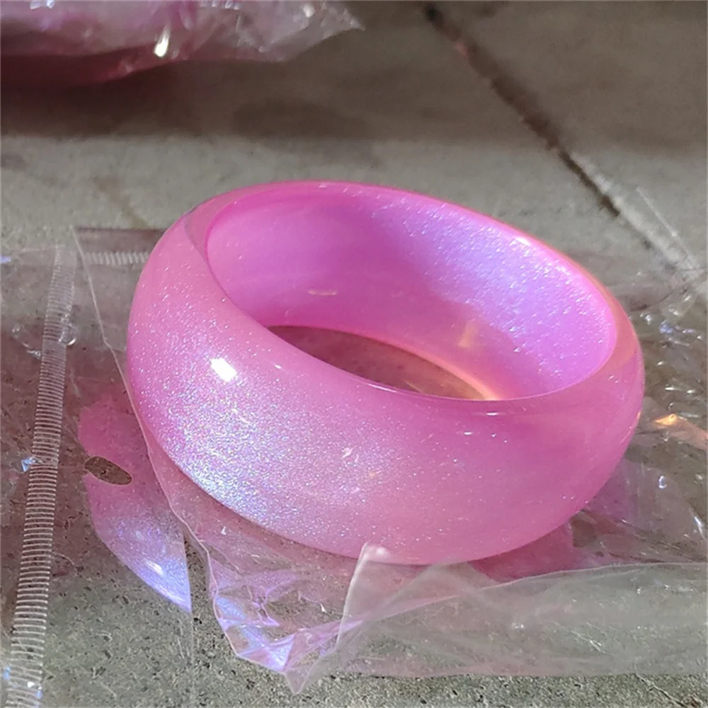 Round Jelly Colored Shiny Powder Acrylic Bangle Bracelet with Simple Geometry Beautiful Wide Face Resin Bracelet