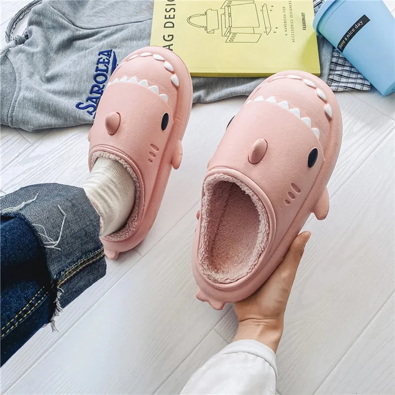 

Goosecret Warm Shark Slippers For Women Plush Fluffy Winter Slides Non-Slip Waterproof Outdoor Home Shoes Cotton Shark Slides