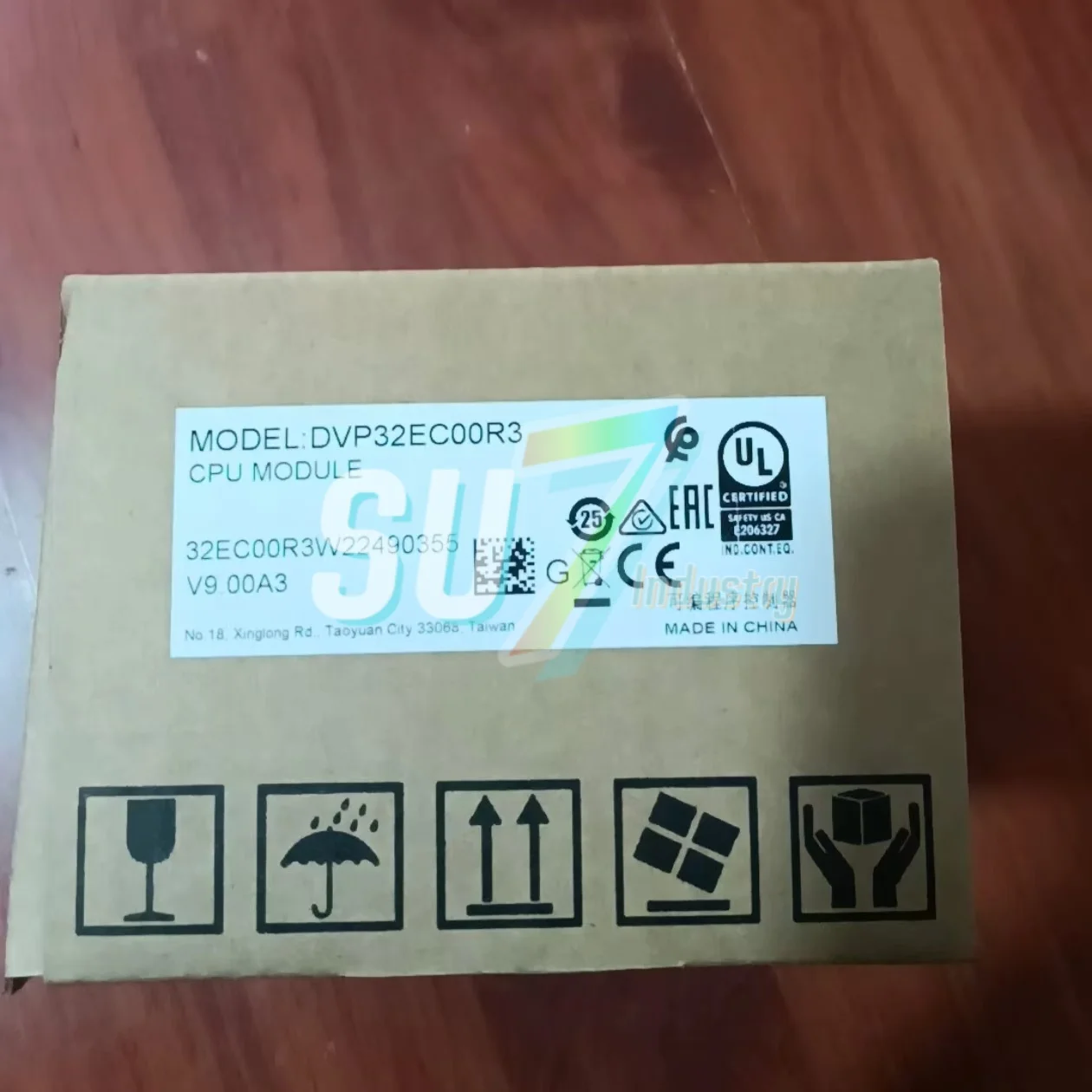 

PLC Module DVP32EC00R3 DVP32EC00T3 New In box