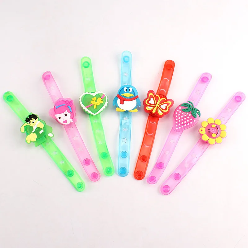 Light Up Watch com este desenho animado divertido, Os presentes perfeitos para crianças, 12pcs AliExpress 15-15